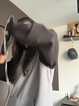 polixteo online show from March 18, 2026, 9:48 pm