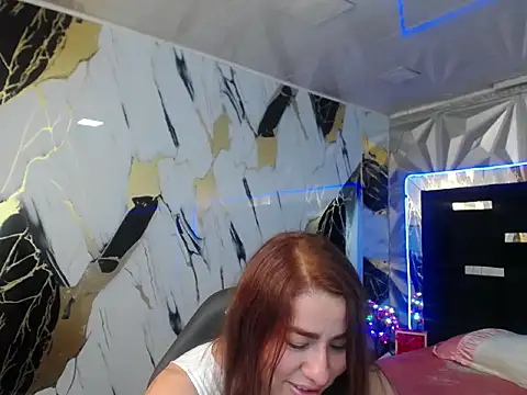 Snapshot of Alison-mar chatting on February 3, 2026, 8:03 pm Alison-mar online show from February 3, 2026, 8:03 pm