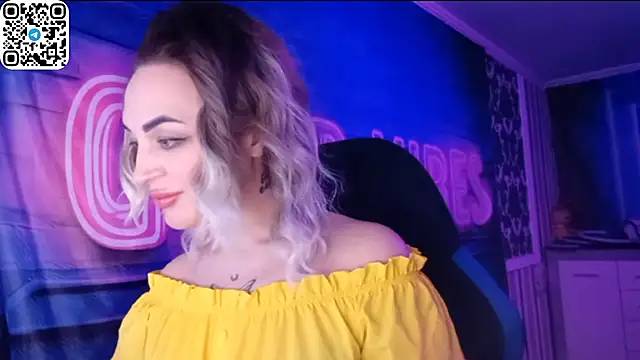 Snapshot of Vellora_ chatting on February 26, 2026, 9:04 pm Vellora online show from February 26, 2026, 9:04 pm