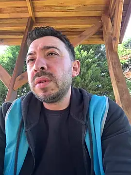 hessds34 online show from April 29, 2026, 8:18 am