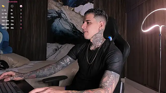 Snapshot of trisstann_ chatting on March 1, 2026, 5:13 pm trisstann online show from March 1, 2026, 5:13 pm