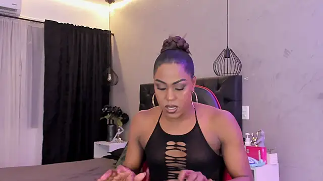 Snapshot of naomi__blair chatting on July 18, 2026, 3:15 am naomi blair online show from July 18, 2026, 3:15 am