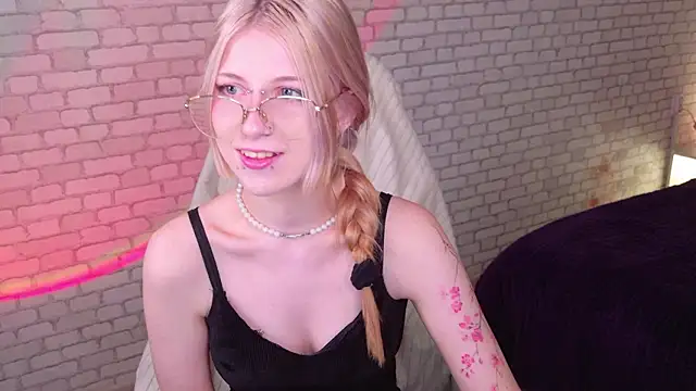 alicedews online show from March 3, 2026, 2:13 pm