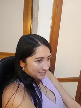 Snapshot of Maitebigboobs chatting on February 4, 2026, 11:00 pm Maitebigboobs online show from February 4, 2026, 11:00 pm