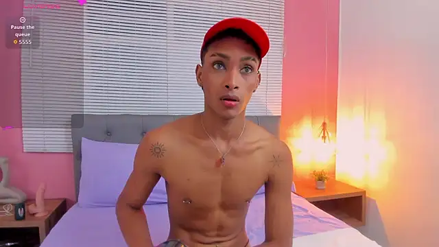 drako18  online show from February 24, 2026, 3:29 am