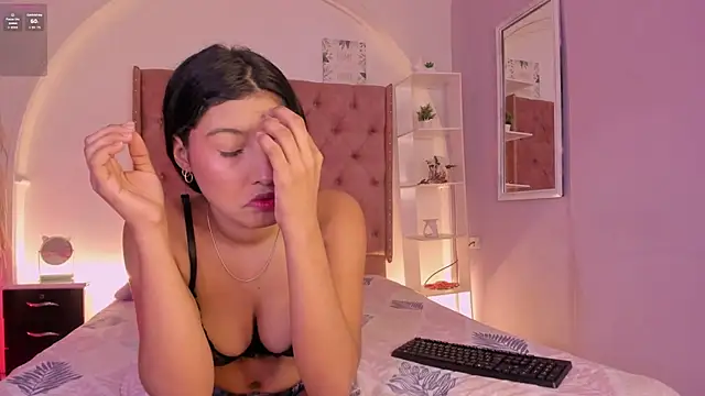 Lia Passion online show from March 7, 2026, 8:25 pm