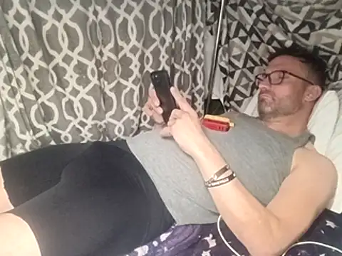 Snapshot of CashDaddyxx chatting on March 3, 2026, 11:34 pm CashDaddyxx online show from March 3, 2026, 11:34 pm