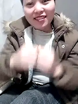 Snapshot of maimai1100 chatting on February 14, 2026, 12:11 am maimai1100 online show from February 14, 2026, 12:11 am