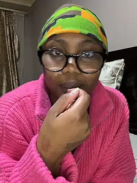 Snapshot of BankssWithTheBenz chatting on April 25, 2026, 5:43 pm BankssWithTheBenz online show from April 25, 2026, 5:43 pm