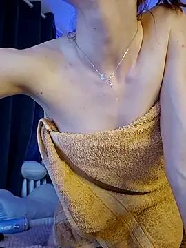 -BabyBella- online show from April 15, 2026, 7:58 pm