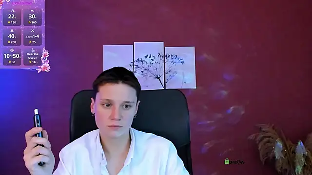 Snapshot of emi_fade chatting on February 11, 2026, 5:13 pm emi fade online show from February 11, 2026, 5:13 pm