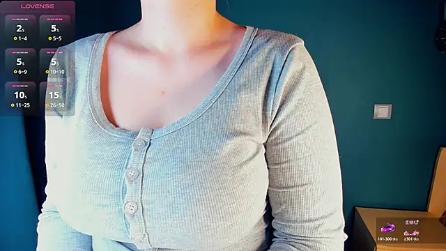 Snapshot of CrissyKales chatting on February 13, 2026, 5:02 pm CrissyKales online show from February 13, 2026, 5:02 pm