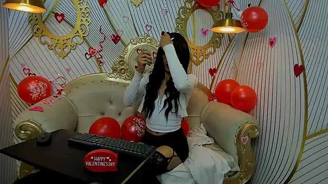 Snapshot of ValeryBellotti chatting on February 10, 2026, 12:15 pm ValeryBellotti online show from February 10, 2026, 12:15 pm