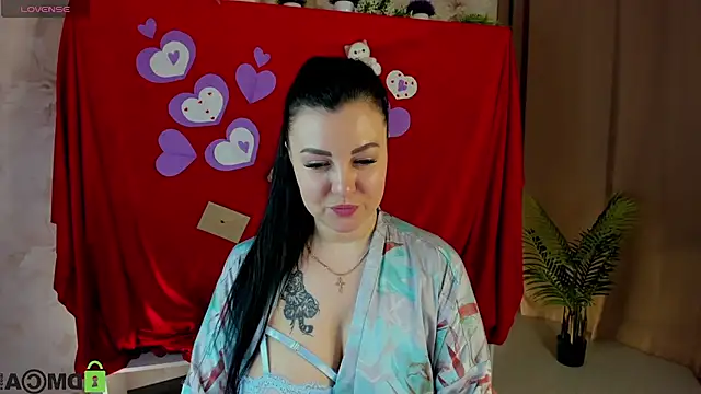 Snapshot of Monika_Martinezz chatting on February 12, 2026, 4:01 am Monika Martinezz online show from February 12, 2026, 4:01 am