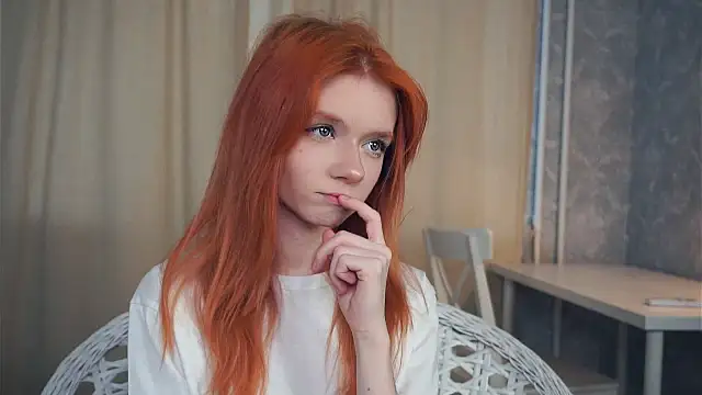 Snapshot of TarynPalek chatting on February 11, 2026, 6:46 am TarynPalek online show from February 11, 2026, 6:46 am