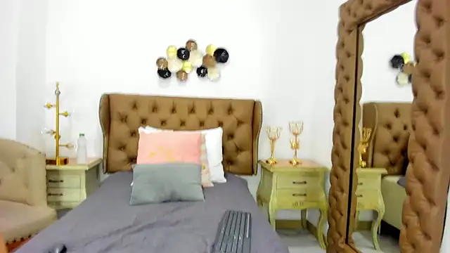 maria 09  online show from March 23, 2026, 6:41 pm