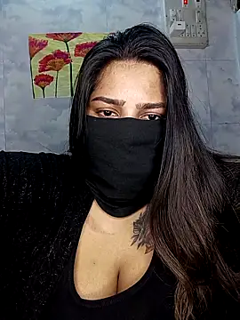 Cute G online show from May 4, 2026, 7:39 pm
