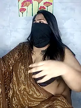 Cute G online show from May 23, 2026, 7:24 pm