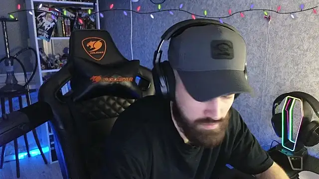 Snapshot of _Mostly_ chatting on February 21, 2026, 9:50 pm Mostly online show from February 21, 2026, 9:50 pm