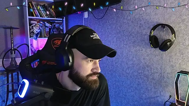 Snapshot of _Mostly_ chatting on February 12, 2026, 6:29 pm Mostly online show from February 12, 2026, 6:29 pm