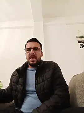 Snapshot of NatanCasad0 chatting on February 15, 2026, 8:57 am NatanCasad0 online show from February 15, 2026, 8:57 am