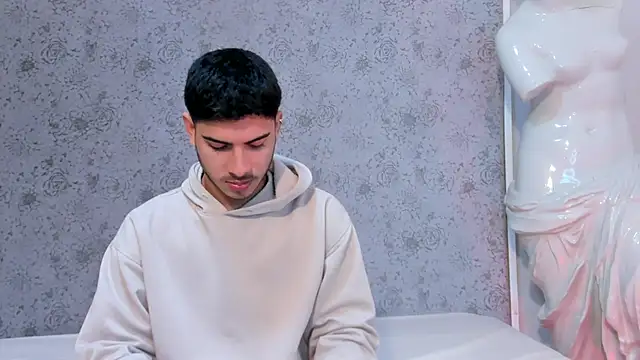 Apolo Gray online show from February 5, 2026, 4:41 am