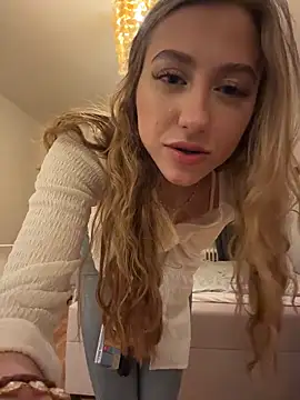 romyxxs online show from April 4, 2026, 12:06 am