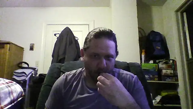 Snapshot of Demon2182 chatting on February 10, 2026, 7:29 am Demon2182 online show from February 10, 2026, 7:29 am