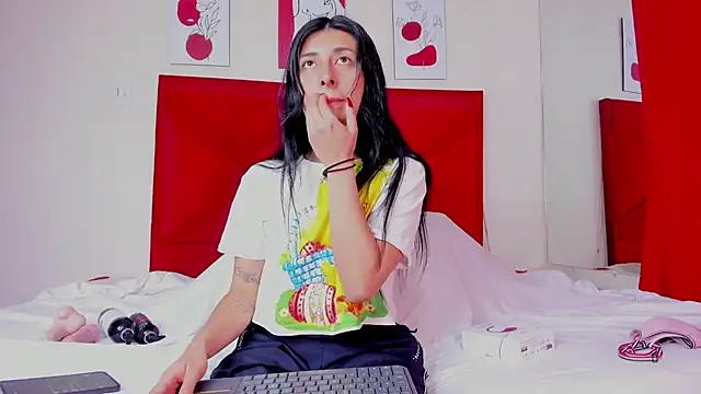 Snapshot of EmmaWilliamss4 chatting on February 1, 2026, 4:49 pm EmmaWilliamss4 online show from February 1, 2026, 4:49 pm