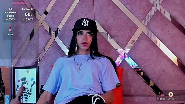 MeghanQueen   online show from March 14, 2026, 6:19 am