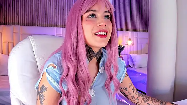 Ravenn21x online show from March 4, 2026, 11:40 am