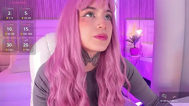 Ravenn21x online show from March 25, 2026, 11:42 am