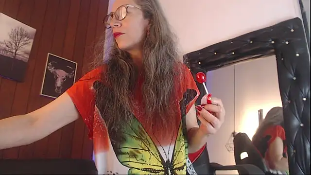 Snapshot of laurasofia45 chatting on February 10, 2026, 7:24 pm laurasofia45 online show from February 10, 2026, 7:24 pm