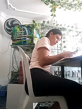 Snapshot of Tatianna_Loove_ chatting on April 3, 2026, 4:02 pm Tatianna Loove online show from April 3, 2026, 4:02 pm