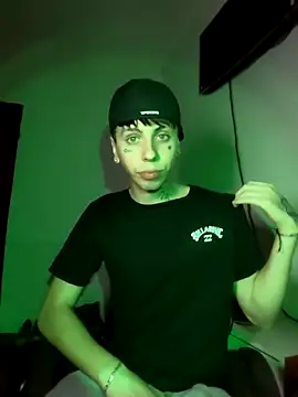 sableye21 online show from April 17, 2026, 8:22 pm