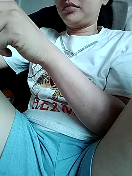 sushi-asa online show from April 7, 2026, 2:02 am