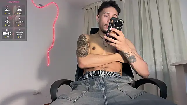 rafael stone11 online show from April 8, 2026, 1:18 am