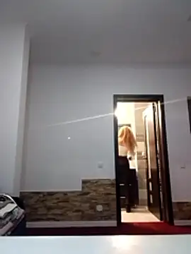 Snapshot of LannaQuinn chatting on February 7, 2026, 2:52 am LannaQuinn online show from February 7, 2026, 2:52 am