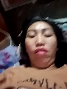 hot-luna- online show from February 25, 2026, 11:48 pm