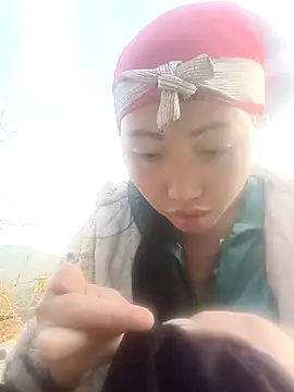 hot-luna- online show from February 14, 2026, 12:33 am