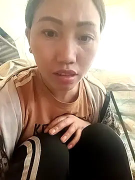 hot-luna- online show from February 28, 2026, 1:05 am