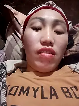 hot-luna- online show from March 7, 2026, 12:21 pm