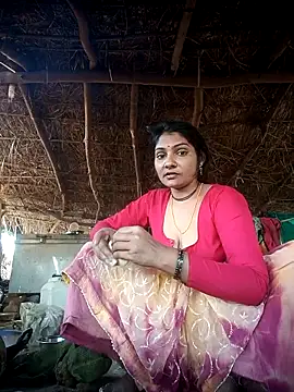 Snapshot of Hotty_raghni chatting on February 6, 2026, 5:03 am Hotty raghni online show from February 6, 2026, 5:03 am