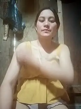 Snapshot of Momo-biki chatting on April 4, 2026, 2:51 am Momo-biki online show from April 4, 2026, 2:51 am