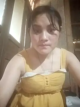 Snapshot of Momo-biki chatting on April 1, 2026, 4:58 am Momo-biki online show from April 1, 2026, 4:58 am