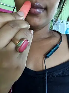 Mahira06 online show from March 29, 2026, 3:41 am