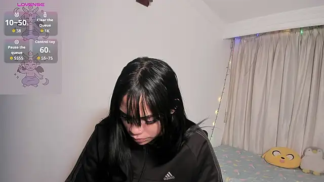 Snapshot of kendall_hernandez chatting on February 23, 2026, 1:55 pm kendall hernandez online show from February 23, 2026, 1:55 pm