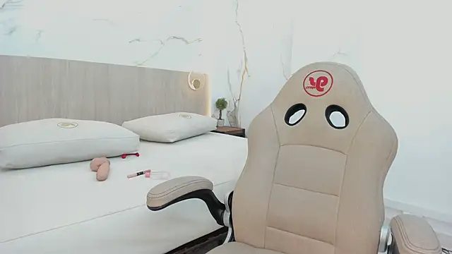 kylie ward online show from April 15, 2026, 3:45 am