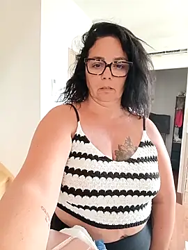 pulpeuse64 online show from April 19, 2026, 2:51 pm