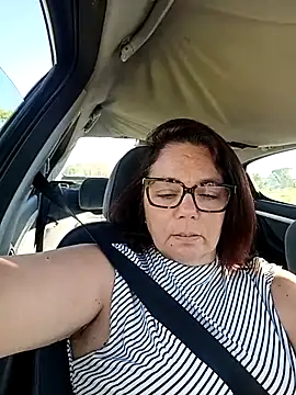 pulpeuse64 online show from April 7, 2026, 7:32 am